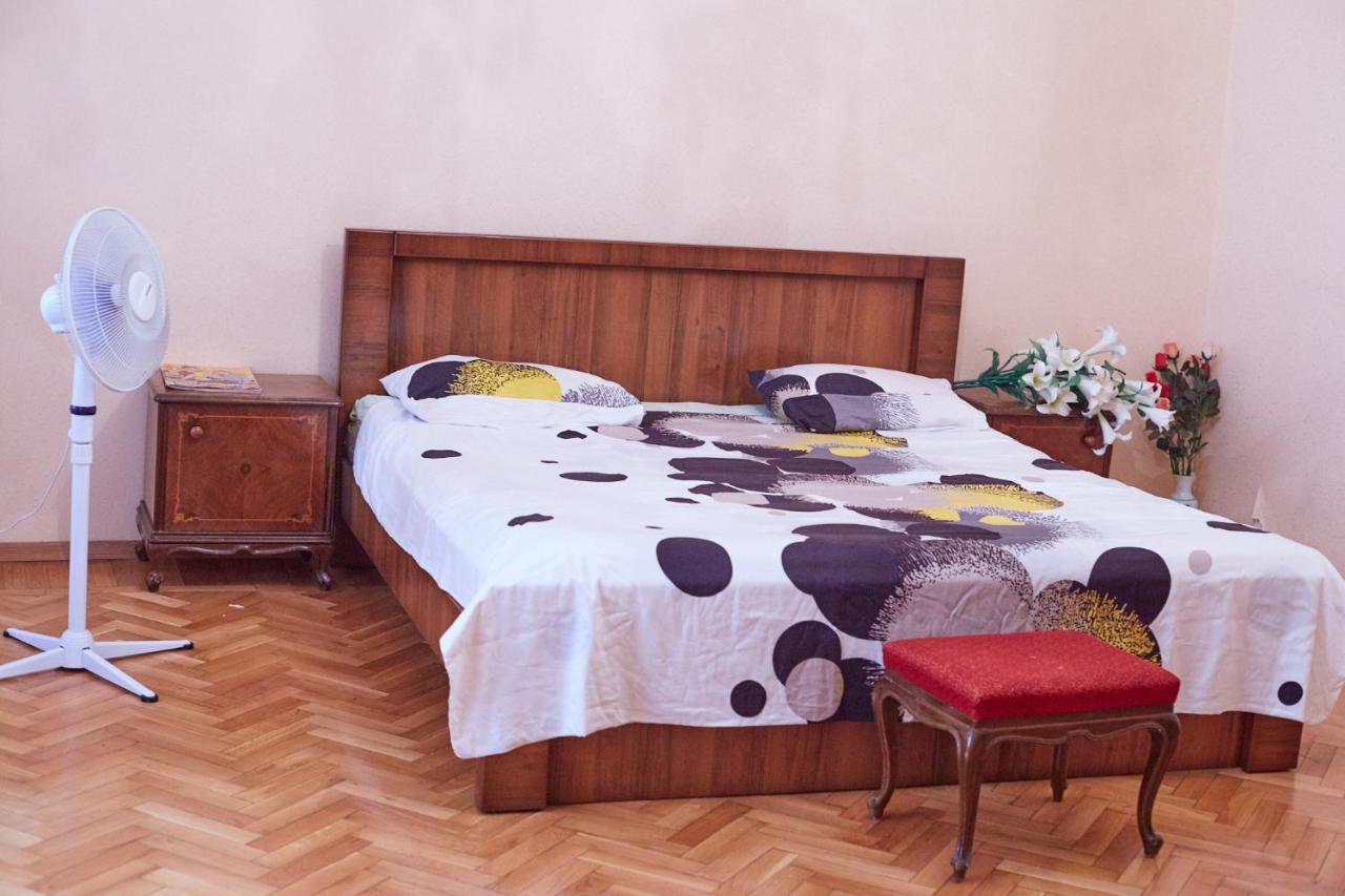 Dream House In The Center Of Tbilisi Hotel ภายนอก รูปภาพ